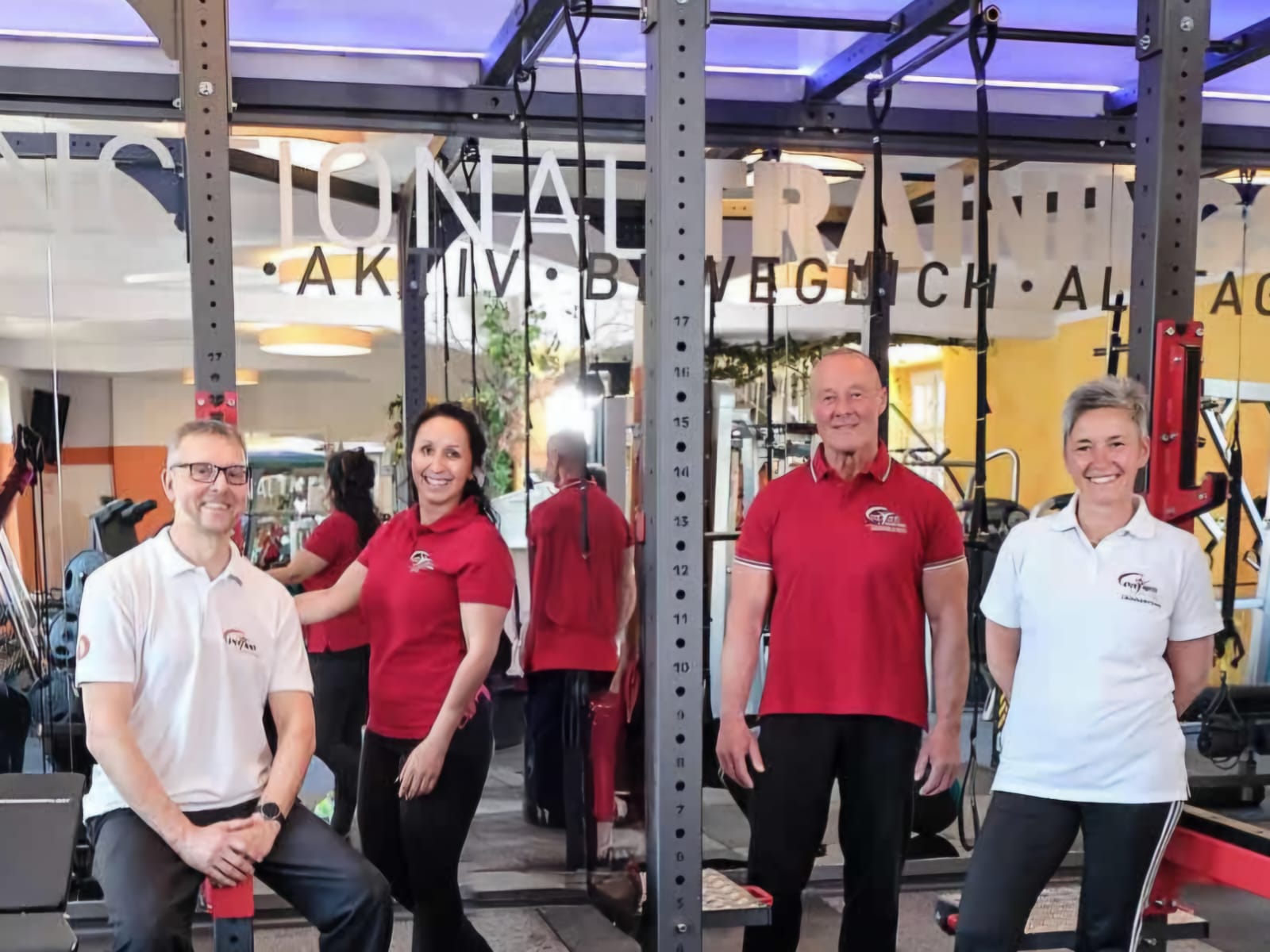 Gruppe lachende Sportler
